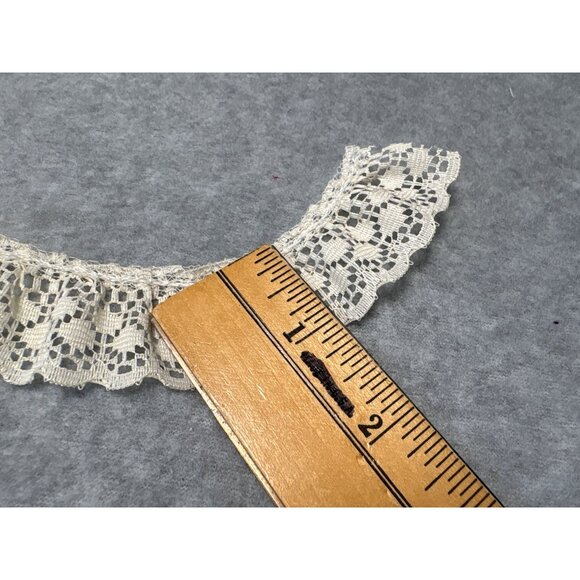 Vintage Ivory Lace Trim Scalloped Edging 1 yard + 32" Handmade Style for Sewing - Picture 2 of 4